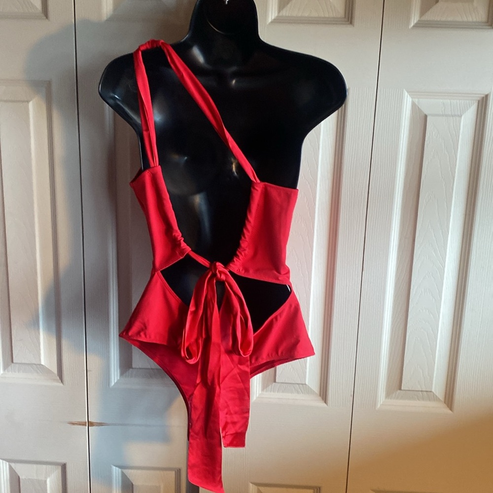 Free People NWT Can't Stop Me One-Shoulder Thong Back Body/Bathing Suit medium - Picture 5 of 13